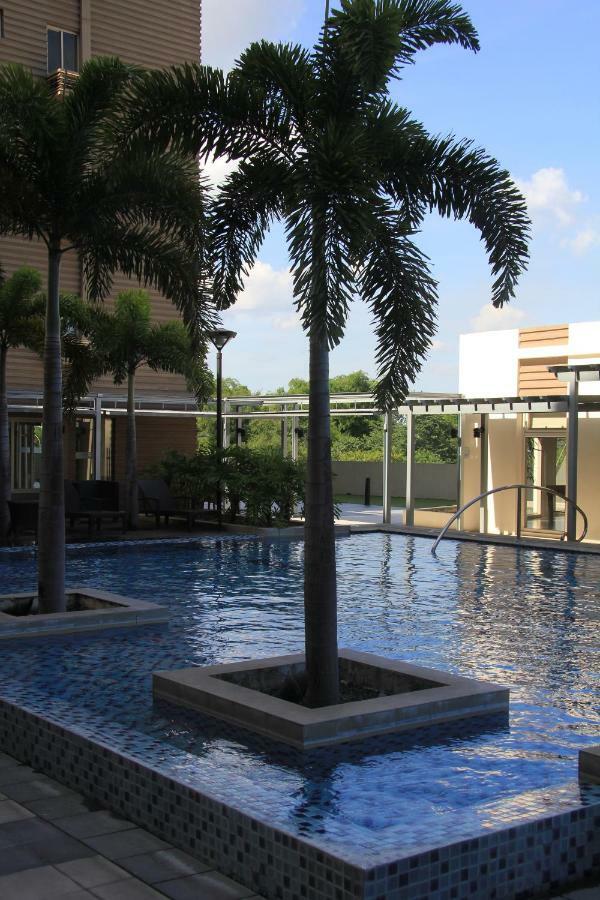 Marquee Residences Ángeles Extérieur photo
